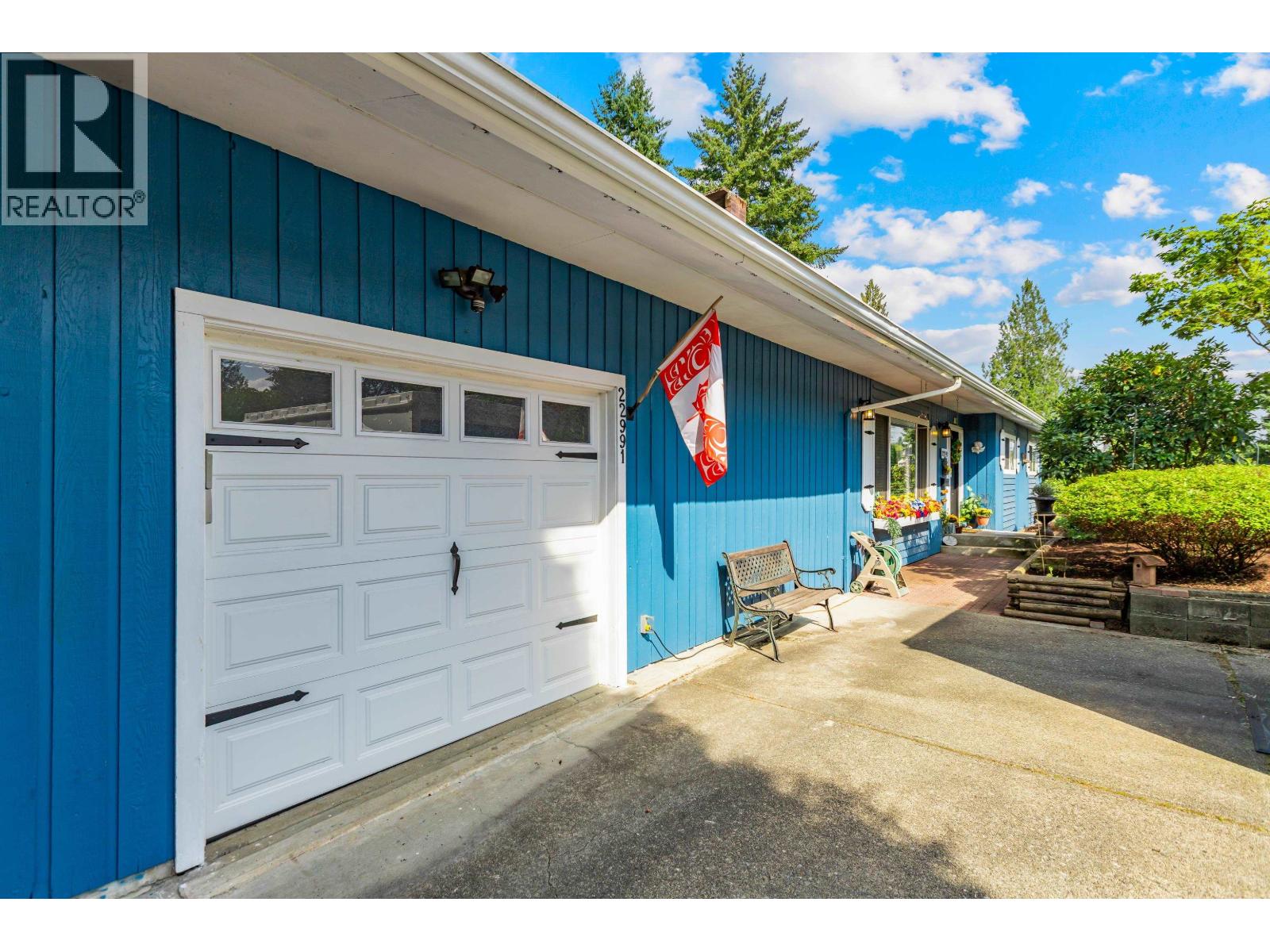 22991 126 Avenue, Maple Ridge, British Columbia  V2X 0S7 - Photo 3 - R3047636
