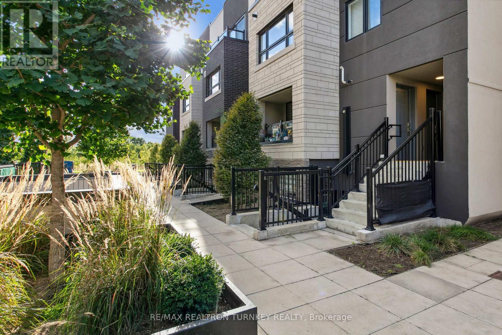 116 - 1135 COOKE BOULEVARD, Burlington, Ontario