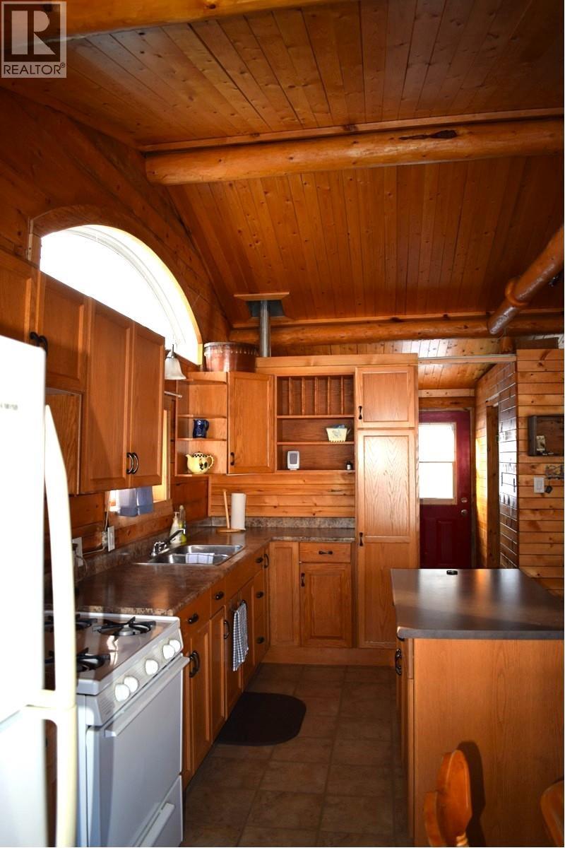 4425 Titetown Road, Quesnel, British Columbia  V2J 3H9 - Photo 11 - R3047689