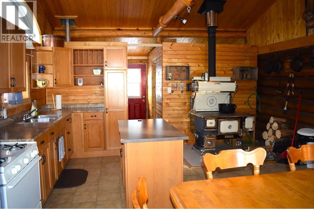 4425 Titetown Road, Quesnel, British Columbia  V2J 3H9 - Photo 9 - R3047689