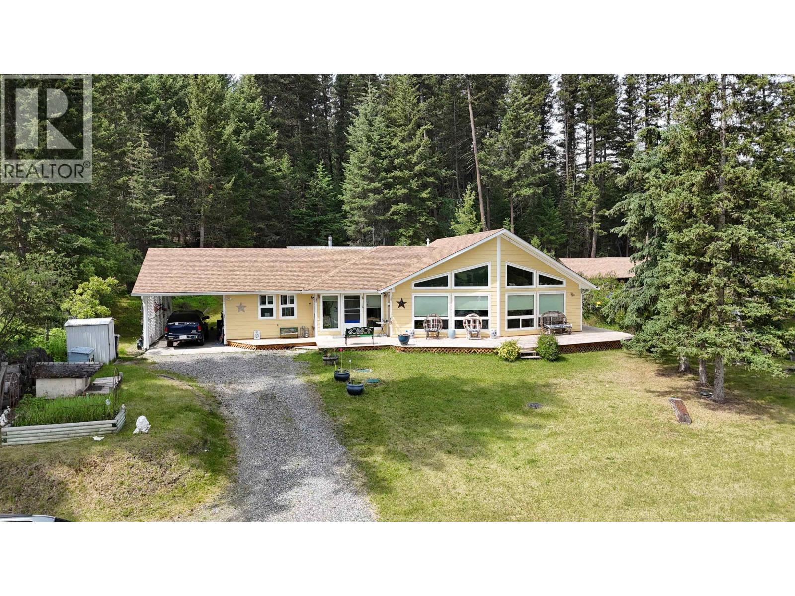 5328 KALLUM DRIVE, 108 Mile Ranch, British Columbia