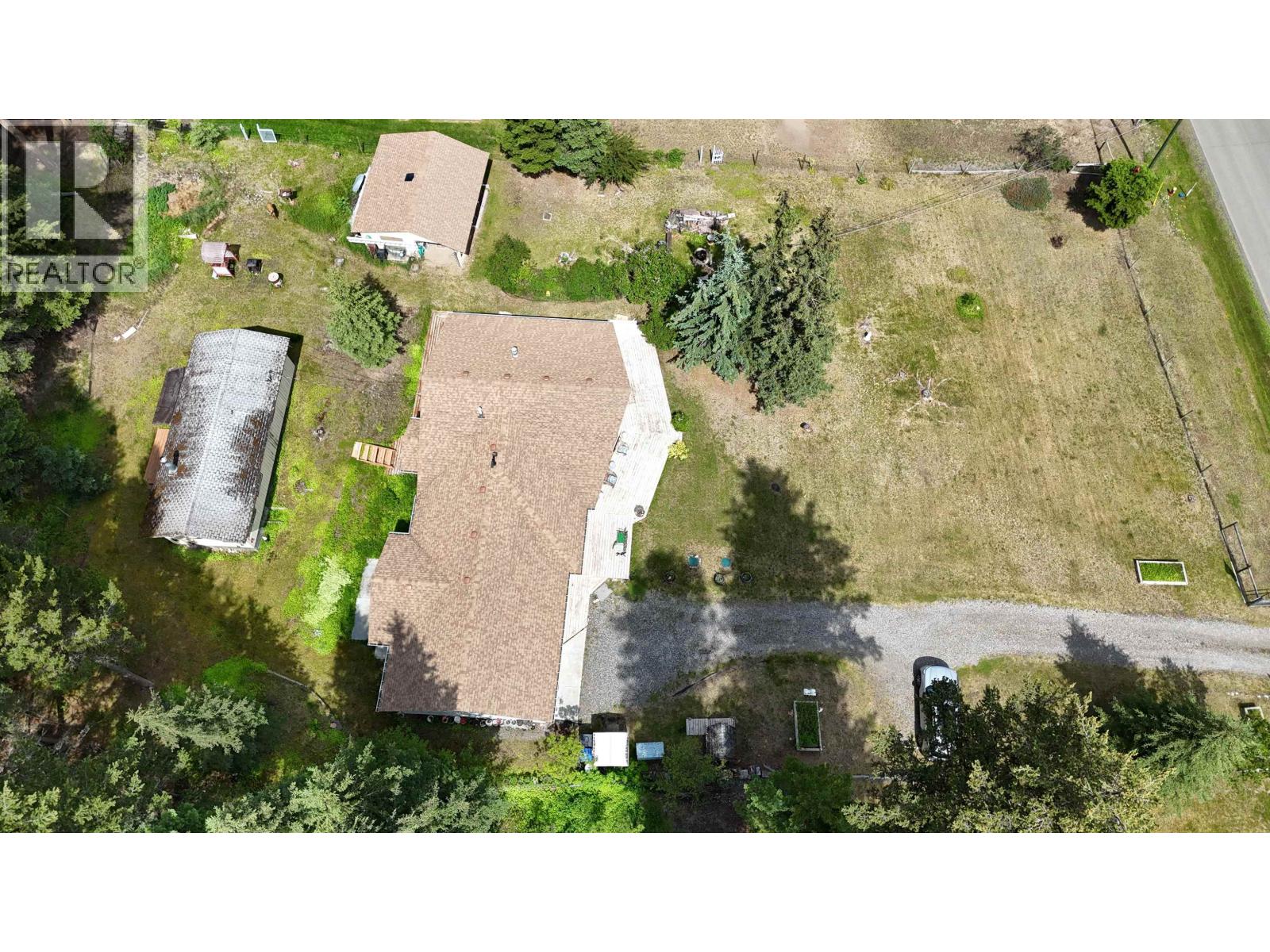 5328 Kallum Drive, 108 Mile Ranch, British Columbia  V0K 2Z0 - Photo 3 - R3047770