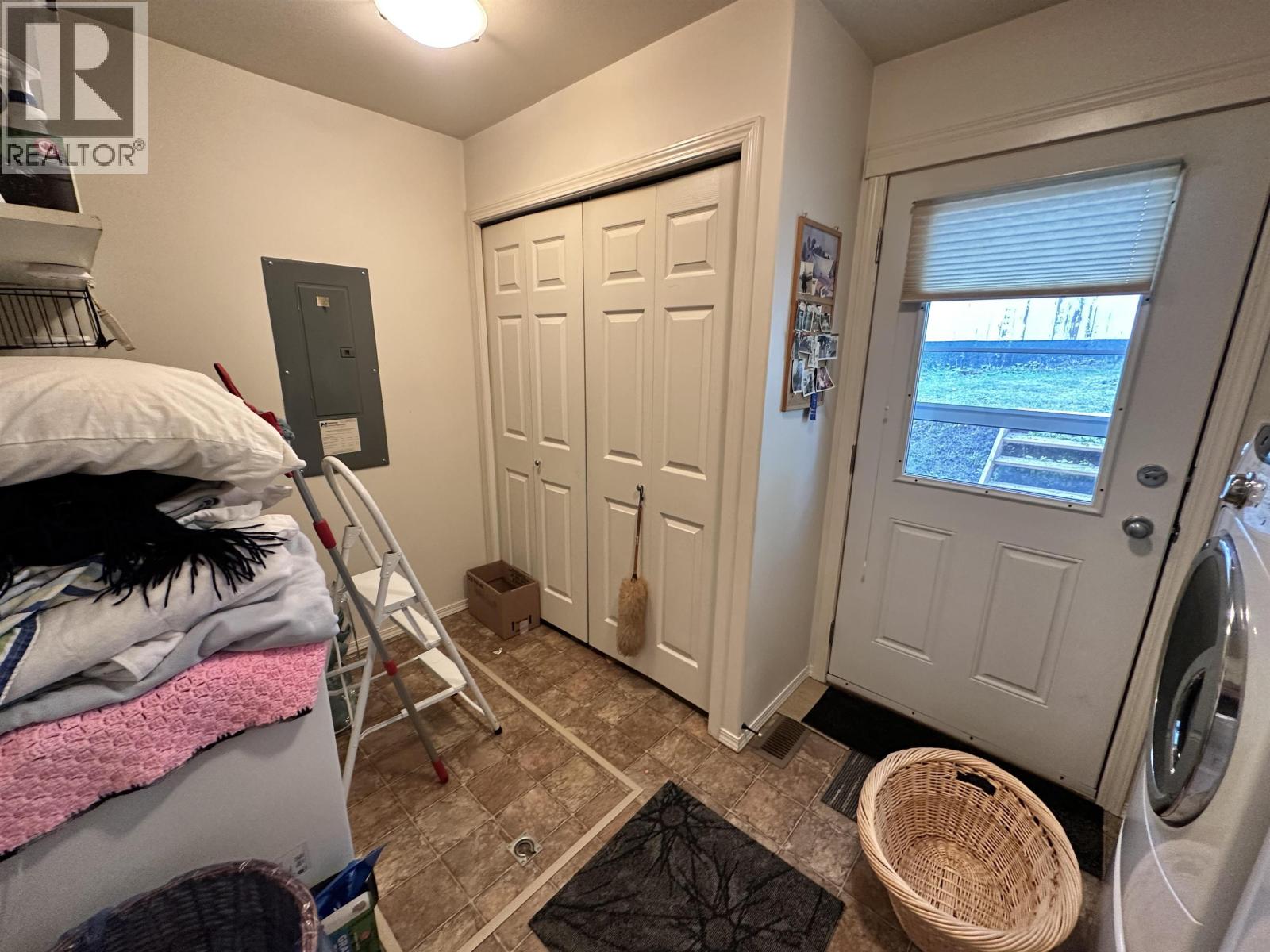 5328 Kallum Drive, 108 Mile Ranch, British Columbia  V0K 2Z0 - Photo 32 - R3047770