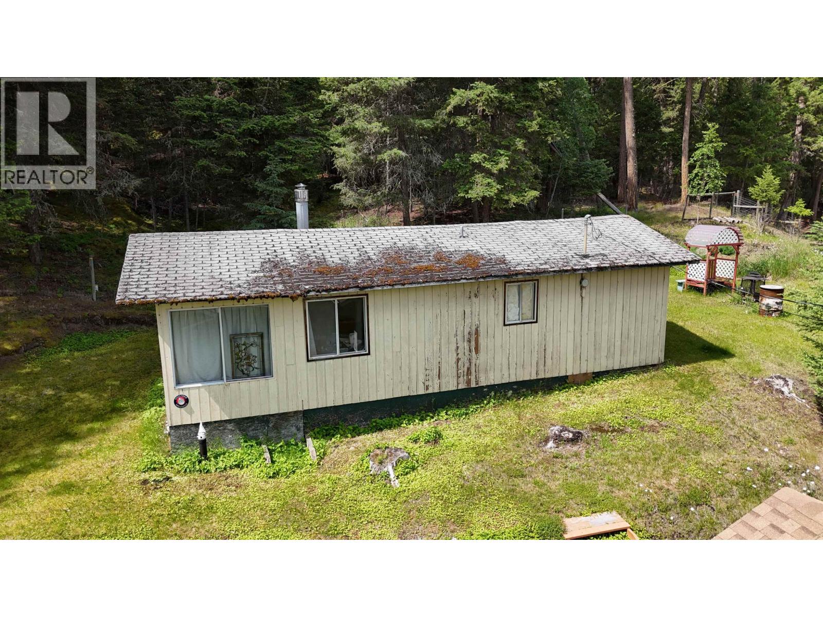 5328 Kallum Drive, 108 Mile Ranch, British Columbia  V0K 2Z0 - Photo 33 - R3047770