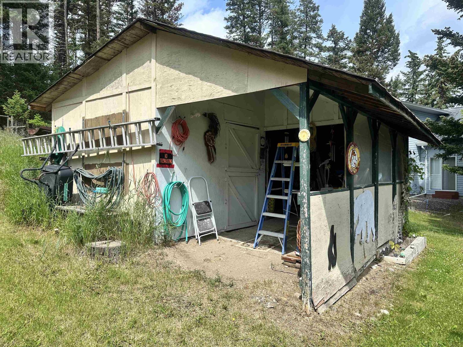 5328 Kallum Drive, 108 Mile Ranch, British Columbia  V0K 2Z0 - Photo 38 - R3047770