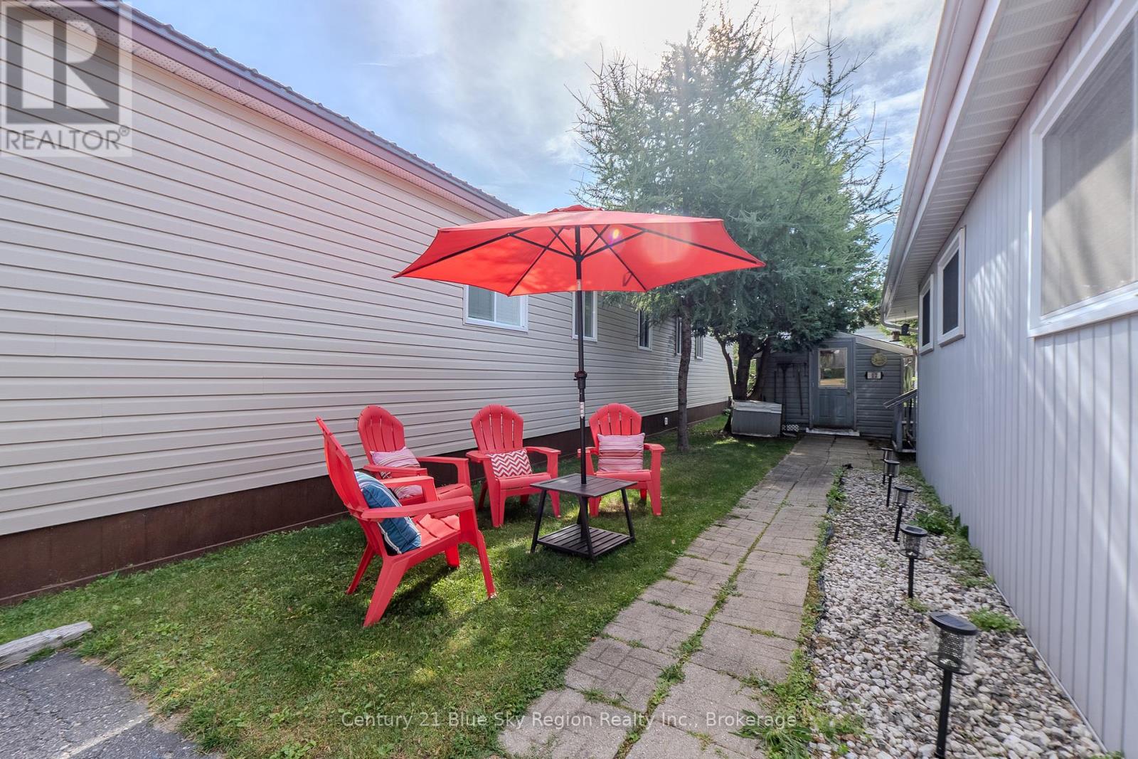 12 - 208 Little Down Lane, North Bay, Ontario  P1B 8G2 - Photo 27 - X12404571