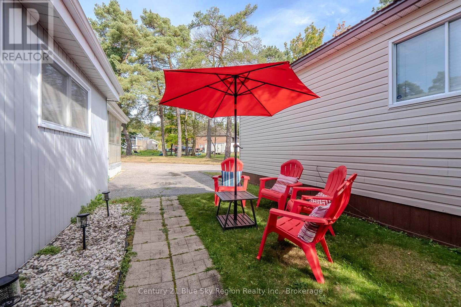 12 - 208 Little Down Lane, North Bay, Ontario  P1B 8G2 - Photo 28 - X12404571