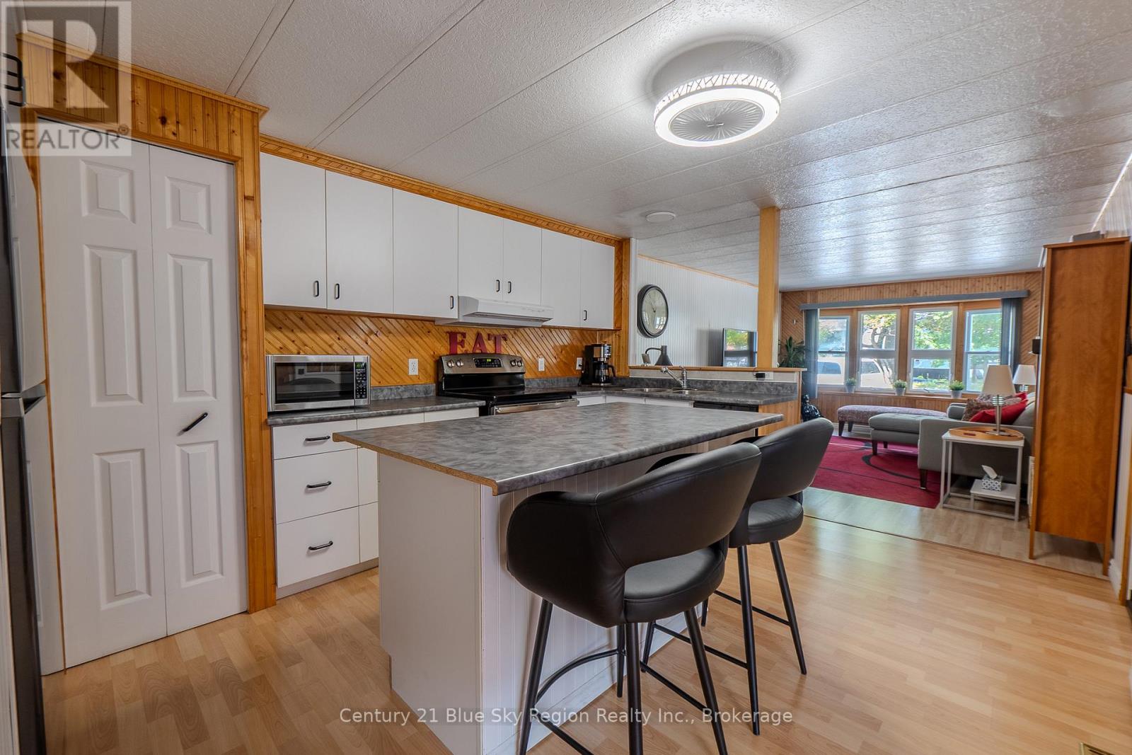 12 - 208 Little Down Lane, North Bay, Ontario  P1B 8G2 - Photo 8 - X12404571