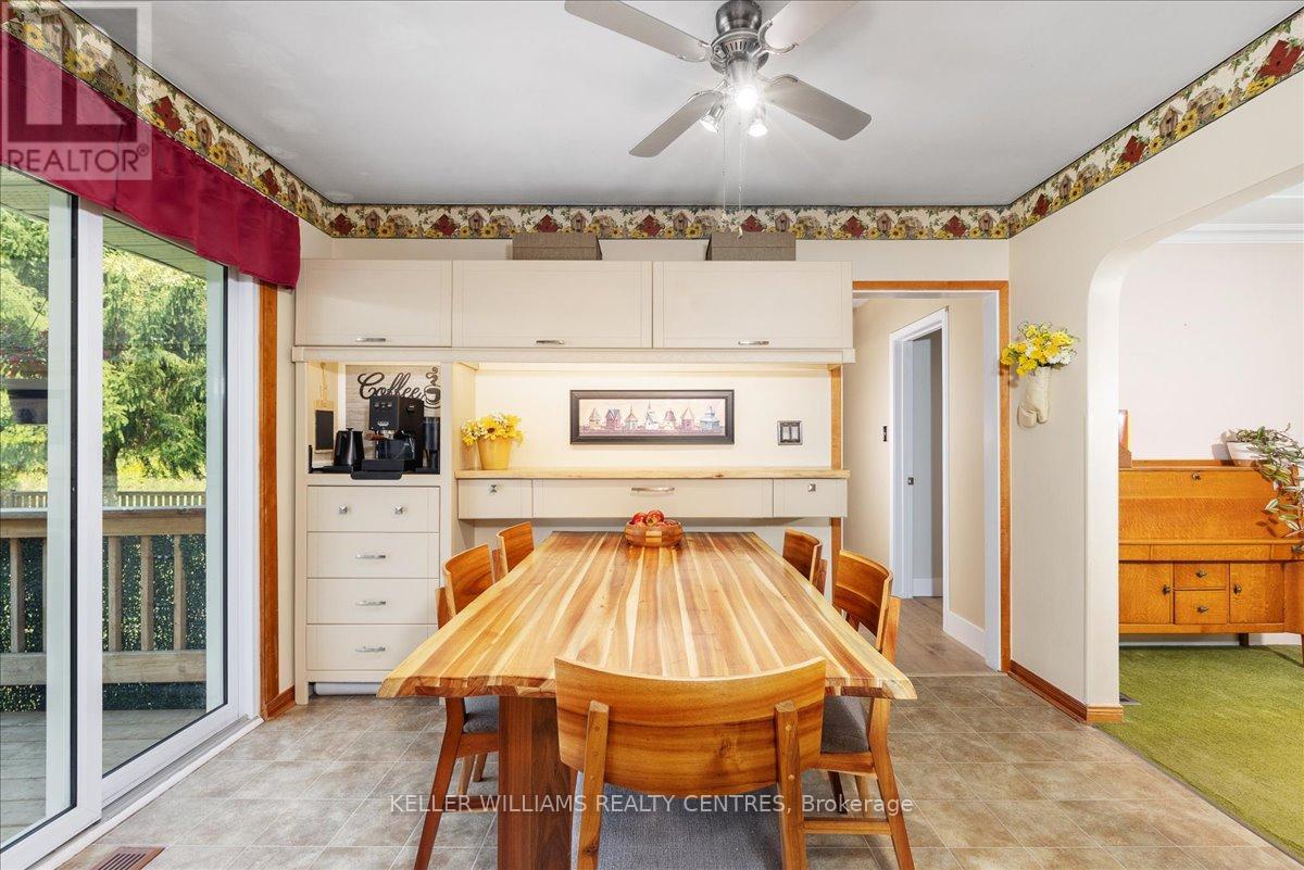 146 Queensville Side Road, East Gwillimbury, Ontario  L9N 0G2 - Photo 12 - N12404365