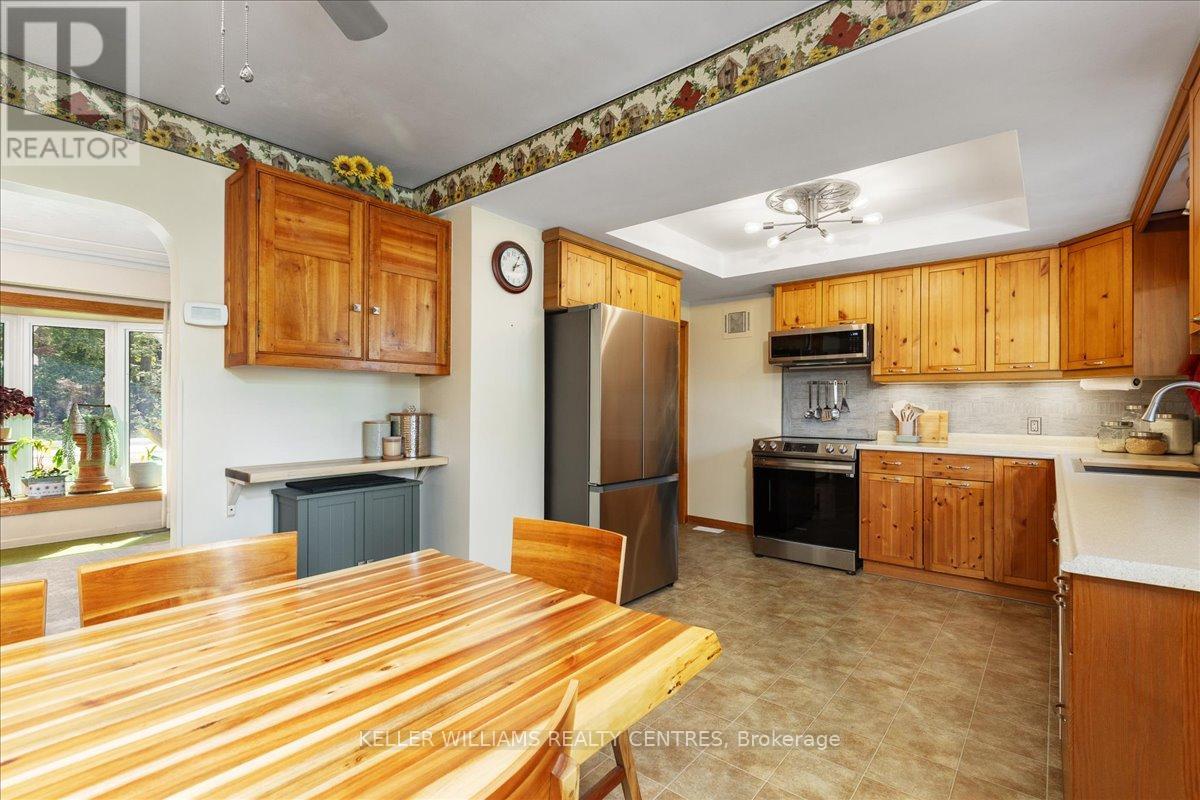 146 Queensville Side Road, East Gwillimbury, Ontario  L9N 0G2 - Photo 13 - N12404365