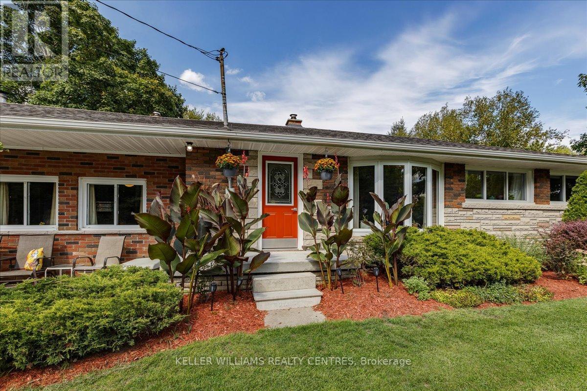 146 Queensville Side Road, East Gwillimbury, Ontario  L9N 0G2 - Photo 3 - N12404365