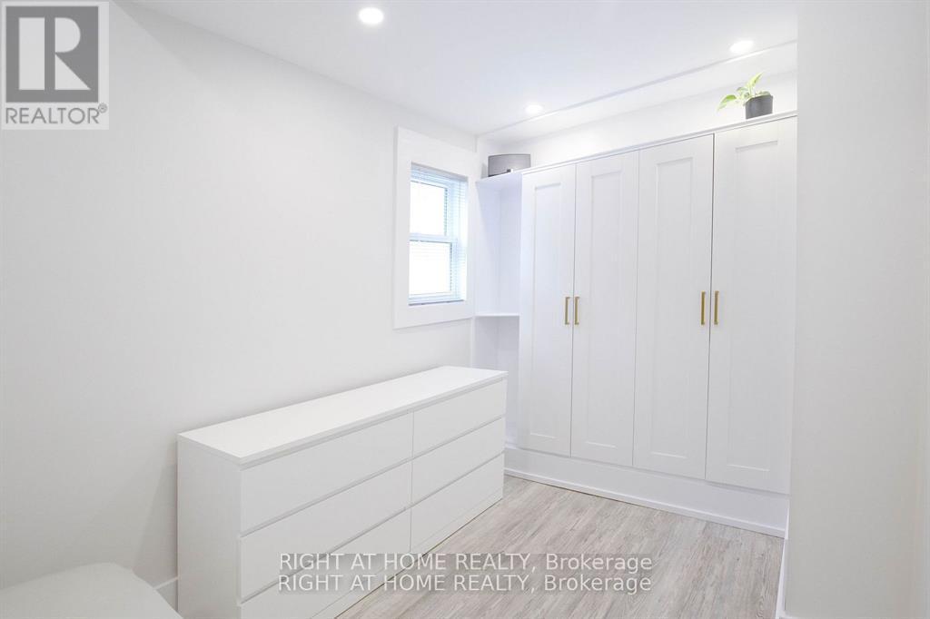 269 Prospect Street, Newmarket (Gorham-College Manor), Ontario  L3Y 3V3 - Photo 13 - N12404402