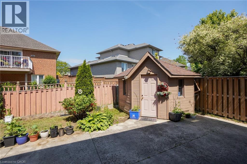 99 Donnici Drive, Hamilton, Ontario  L9B 2K3 - Photo 35 - 40769943