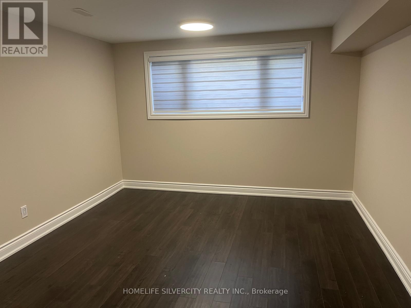 33 Sweetbriar Drive, Kitchener, Ontario  N2M 4S4 - Photo 13 - X12404305