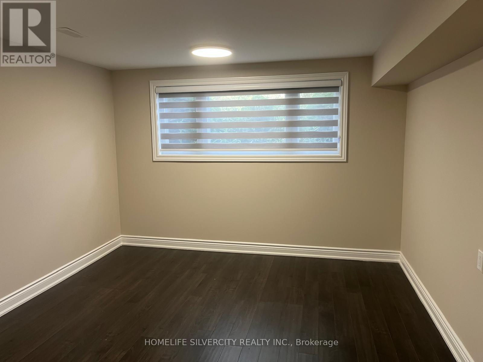 33 Sweetbriar Drive, Kitchener, Ontario  N2M 4S4 - Photo 20 - X12404305