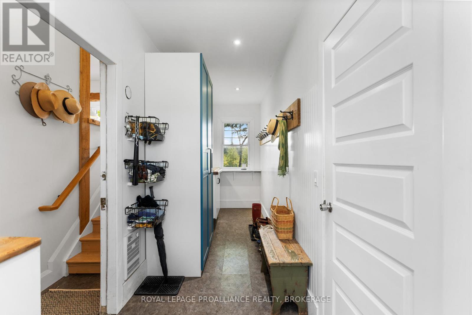 15 14th Line Road, Frontenac Islands, Ontario  K0H 2Y0 - Photo 26 - X12404543