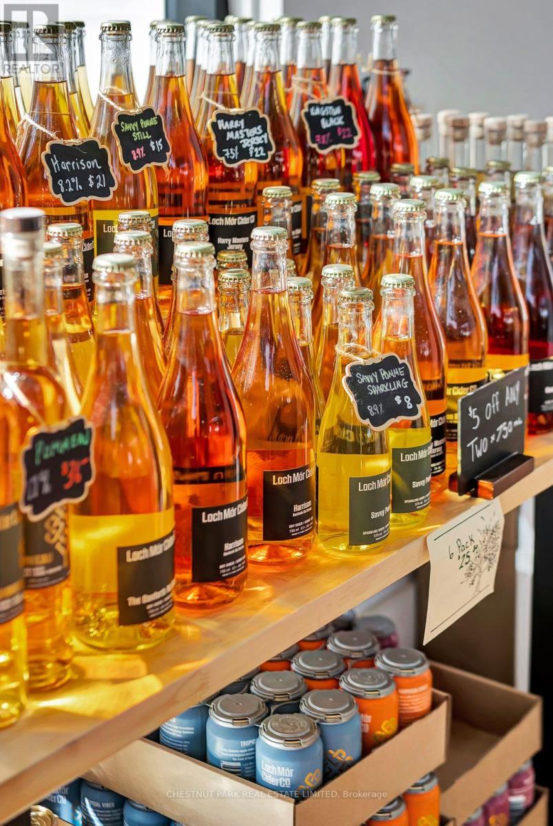 890 Danforth Road, Prince Edward County, Ontario  K0K 2J0 - Photo 13 - X12404524