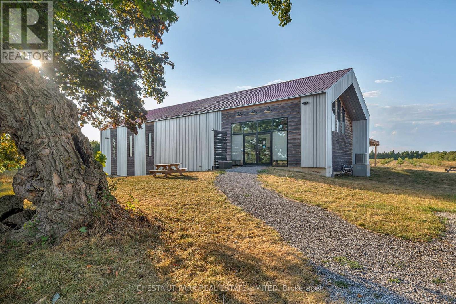 890 Danforth Road, Prince Edward County, Ontario  K0K 2J0 - Photo 2 - X12404524