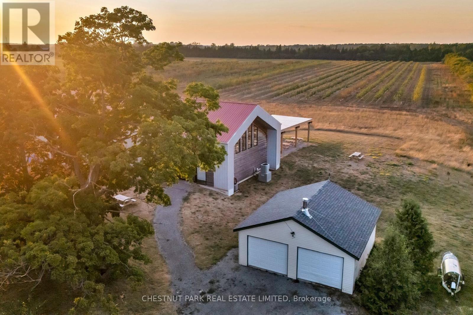 890 Danforth Road, Prince Edward County, Ontario  K0K 2J0 - Photo 40 - X12404524