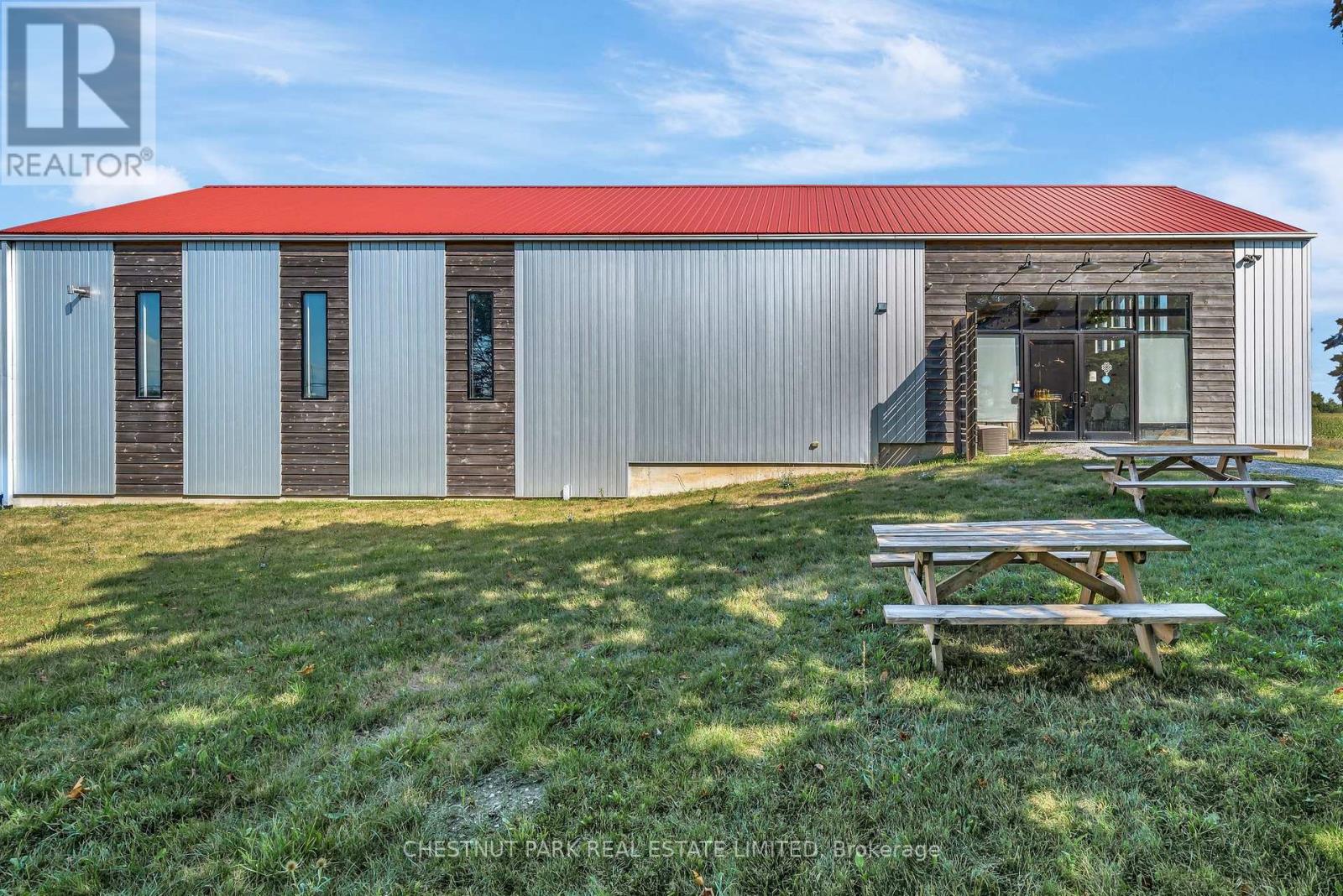 890 Danforth Road, Prince Edward County, Ontario  K0K 2J0 - Photo 7 - X12404524