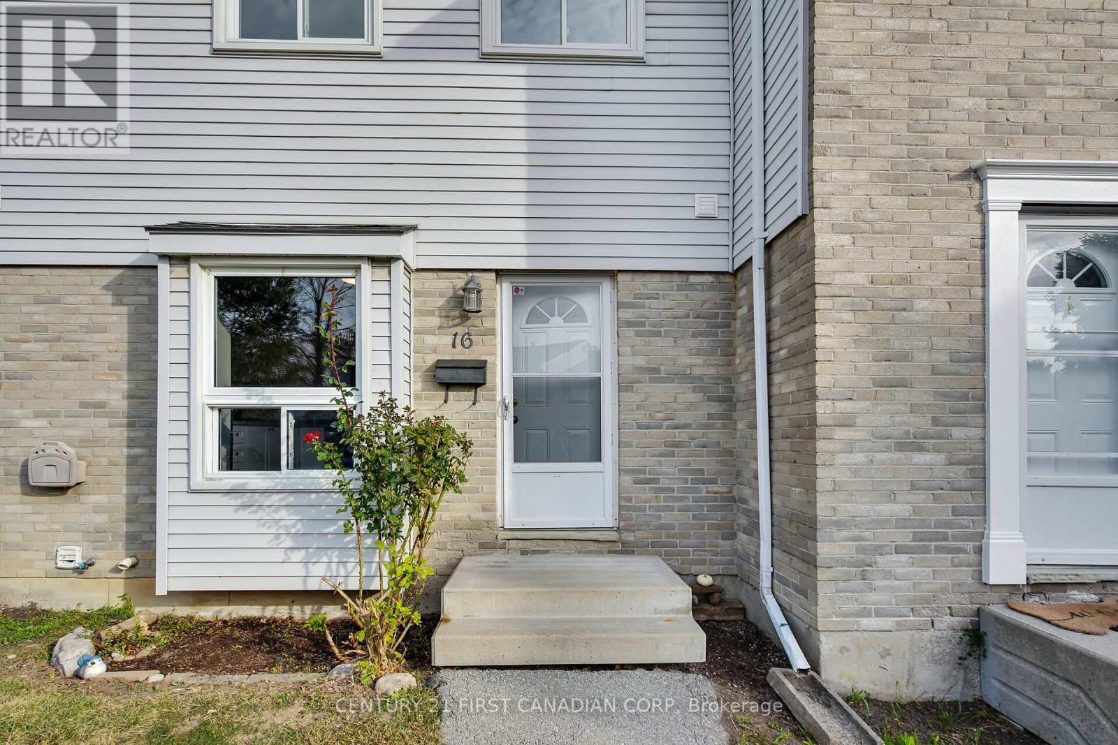 Property at 16 - 1786 ATTAWANDARON ROAD image 3