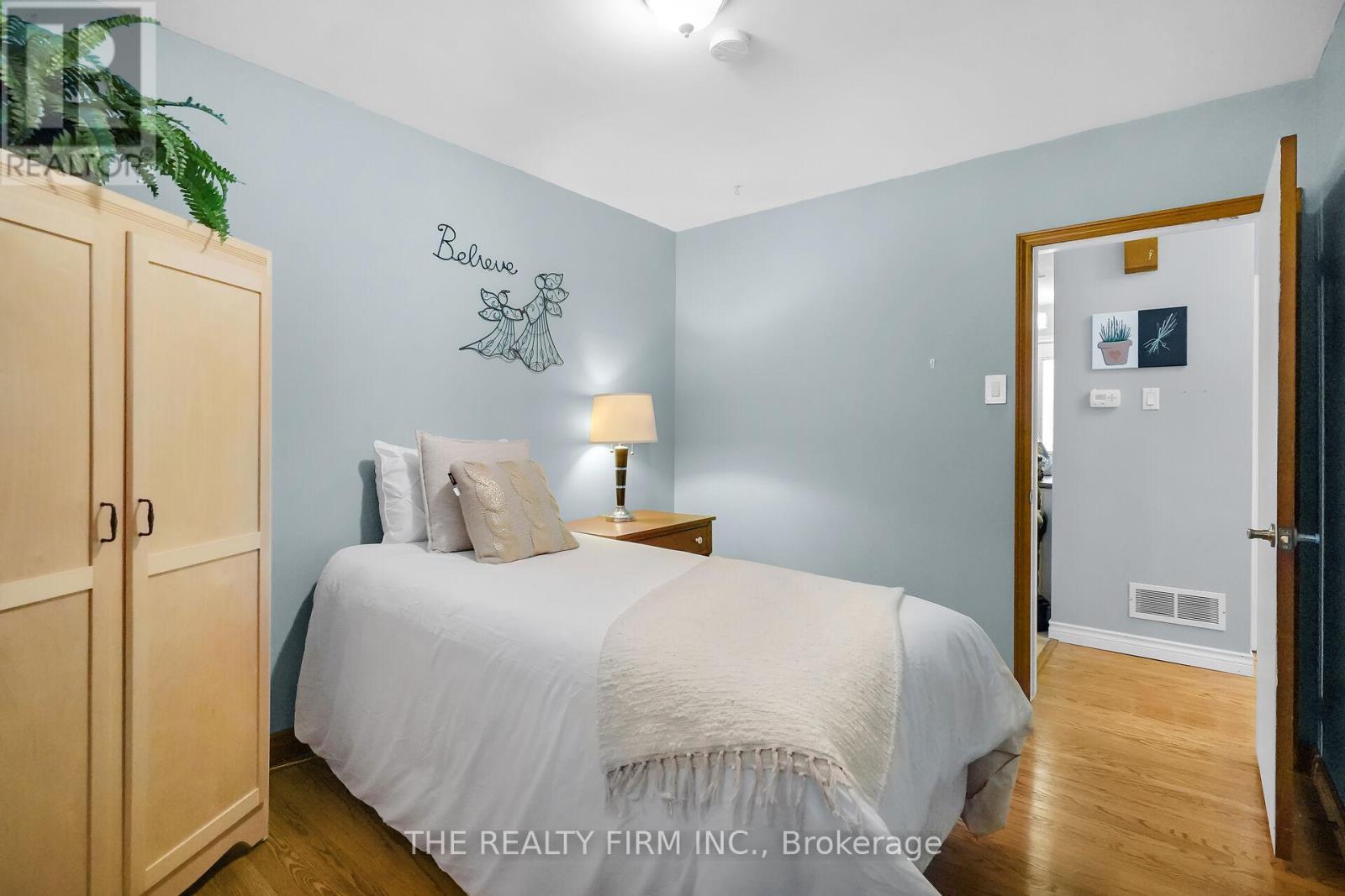 952 Eagle Crescent, London South, Ontario  N5Z 3H7 - Photo 17 - X12404564