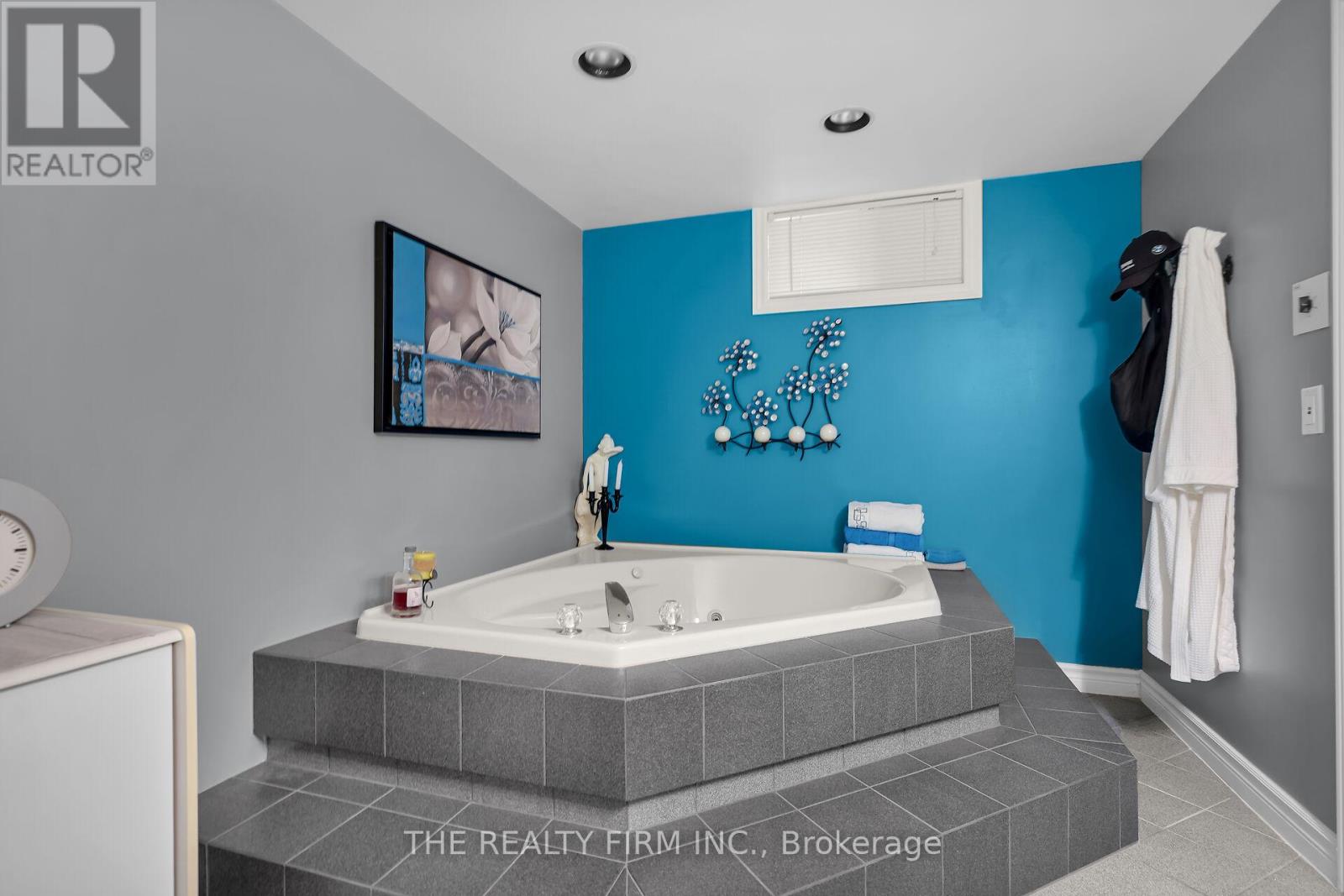 952 Eagle Crescent, London South, Ontario  N5Z 3H7 - Photo 29 - X12404564