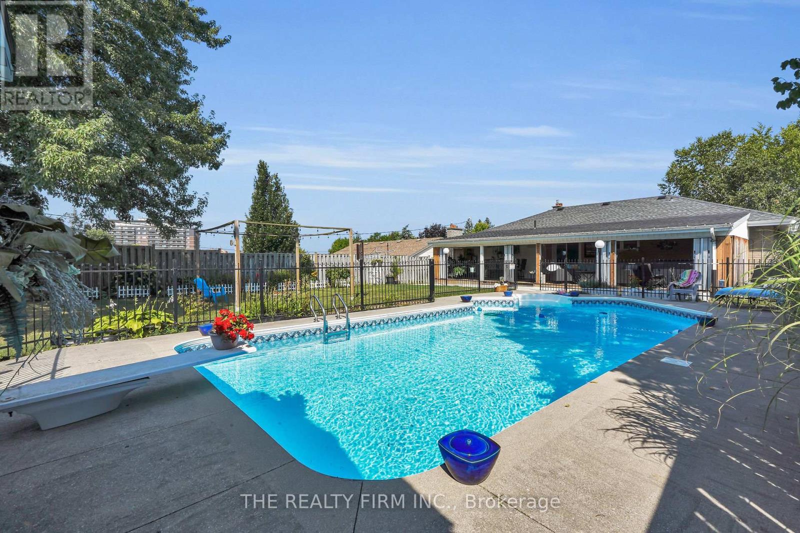 952 Eagle Crescent, London South, Ontario  N5Z 3H7 - Photo 41 - X12404564
