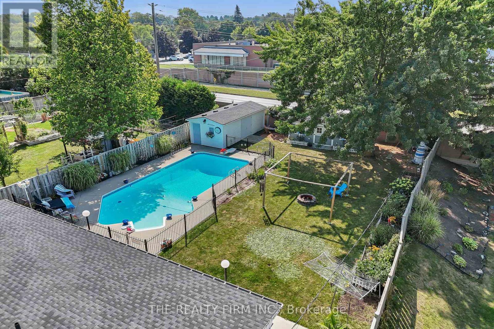 952 Eagle Crescent, London South, Ontario  N5Z 3H7 - Photo 48 - X12404564