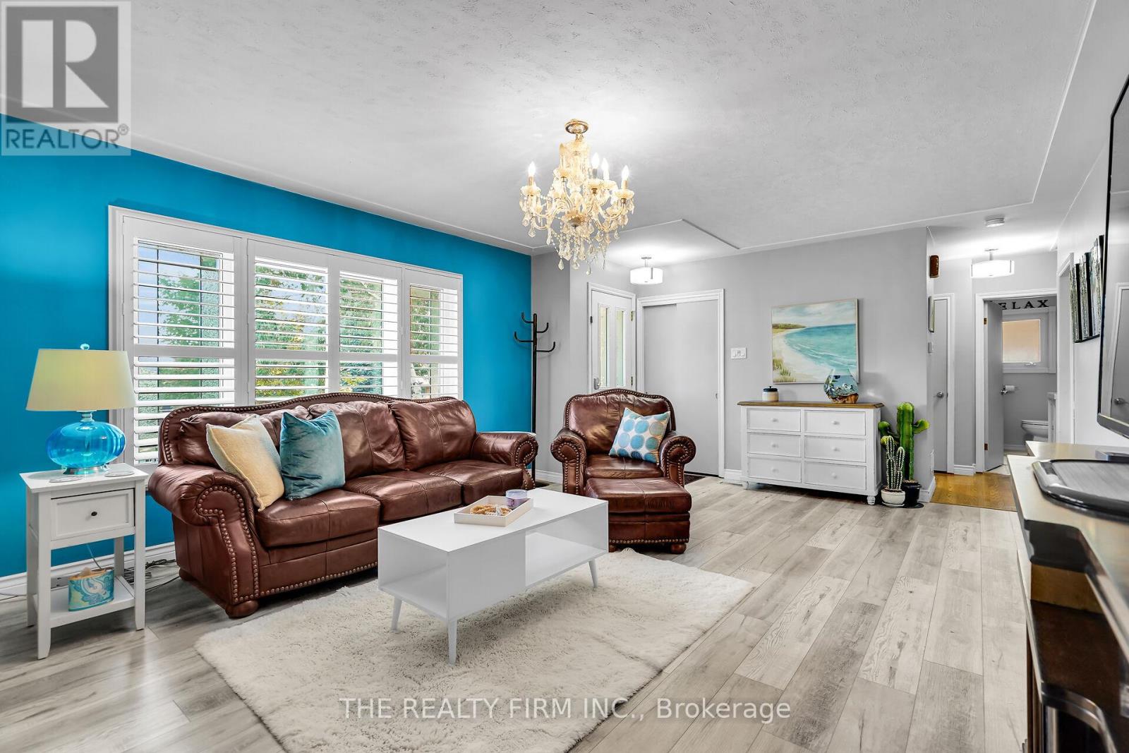 952 Eagle Crescent, London South, Ontario  N5Z 3H7 - Photo 7 - X12404564