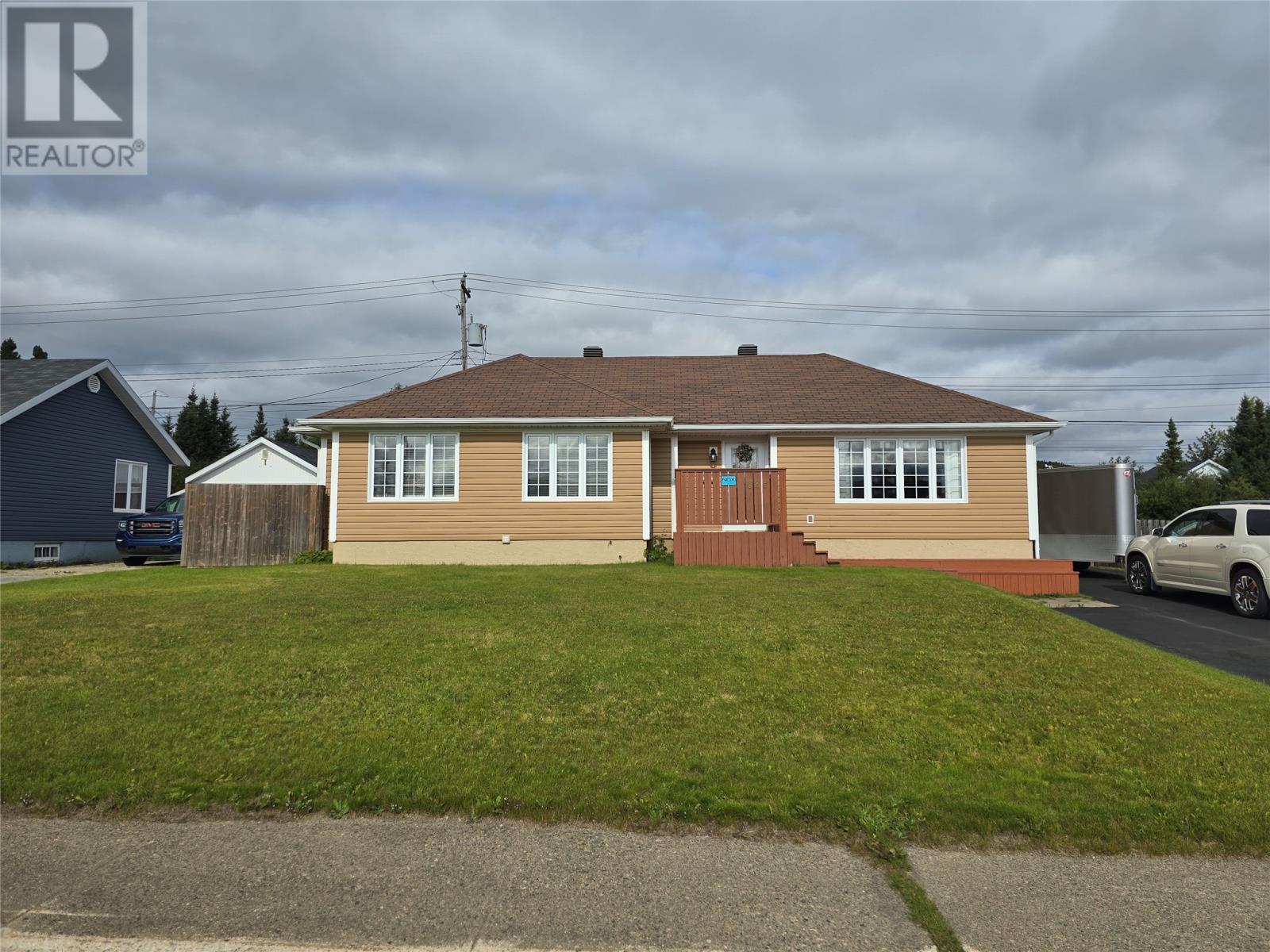 805 Hamilton Street, Labrador City, Newfoundland & Labrador  A2V 1H5 - Photo 1 - 1290299