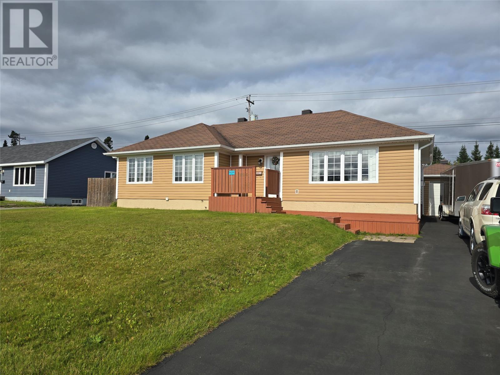 805 Hamilton Street, Labrador City, Newfoundland & Labrador  A2V 1H5 - Photo 2 - 1290299