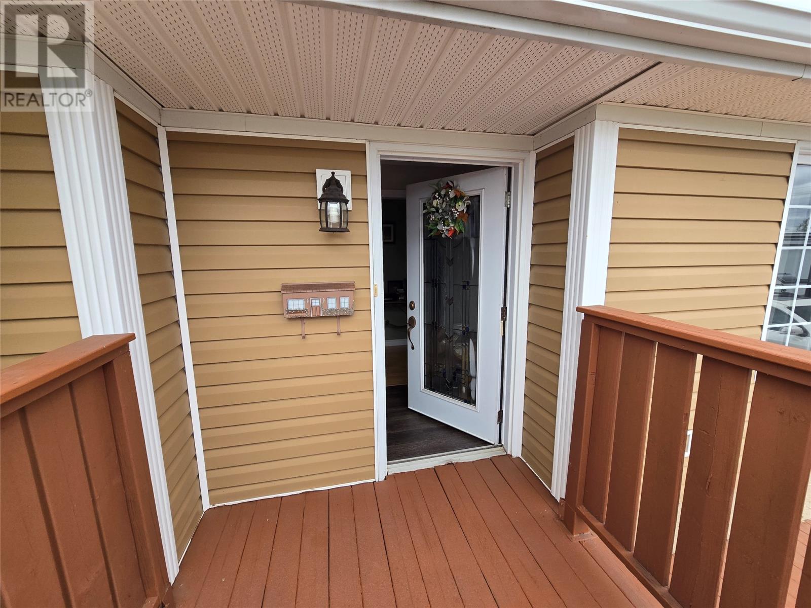 805 Hamilton Street, Labrador City, Newfoundland & Labrador  A2V 1H5 - Photo 3 - 1290299