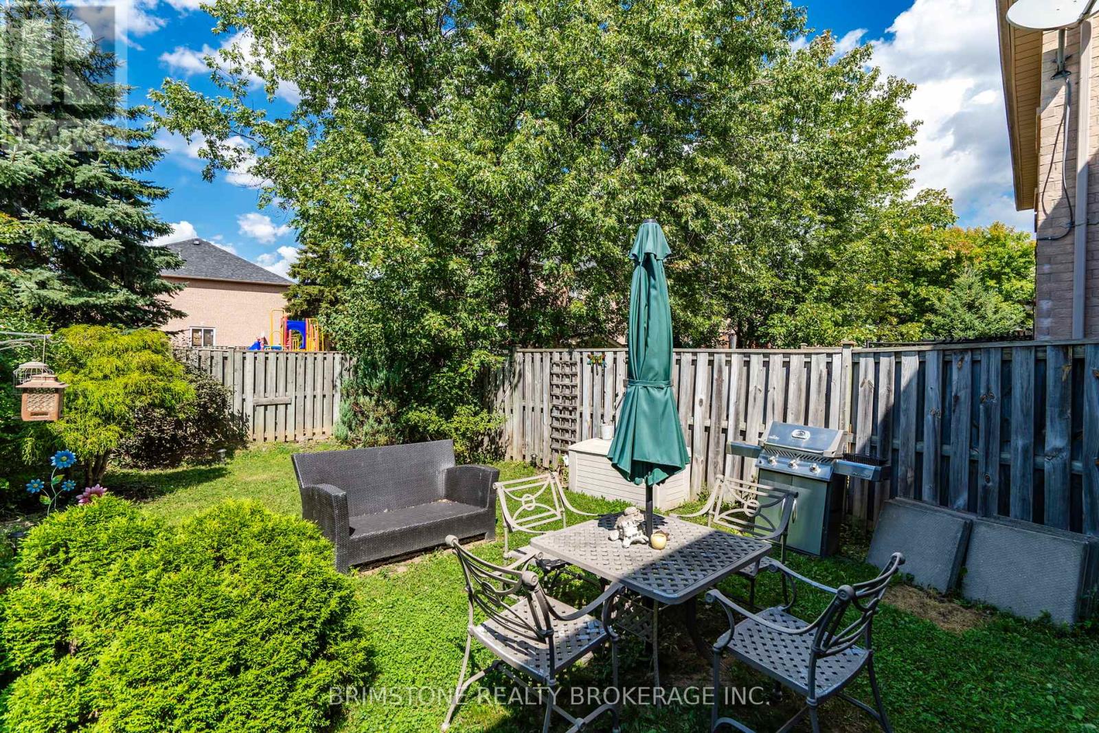 58 Cedarwood Crescent, Brampton, Ontario  L6X 4J9 - Photo 23 - W12404348