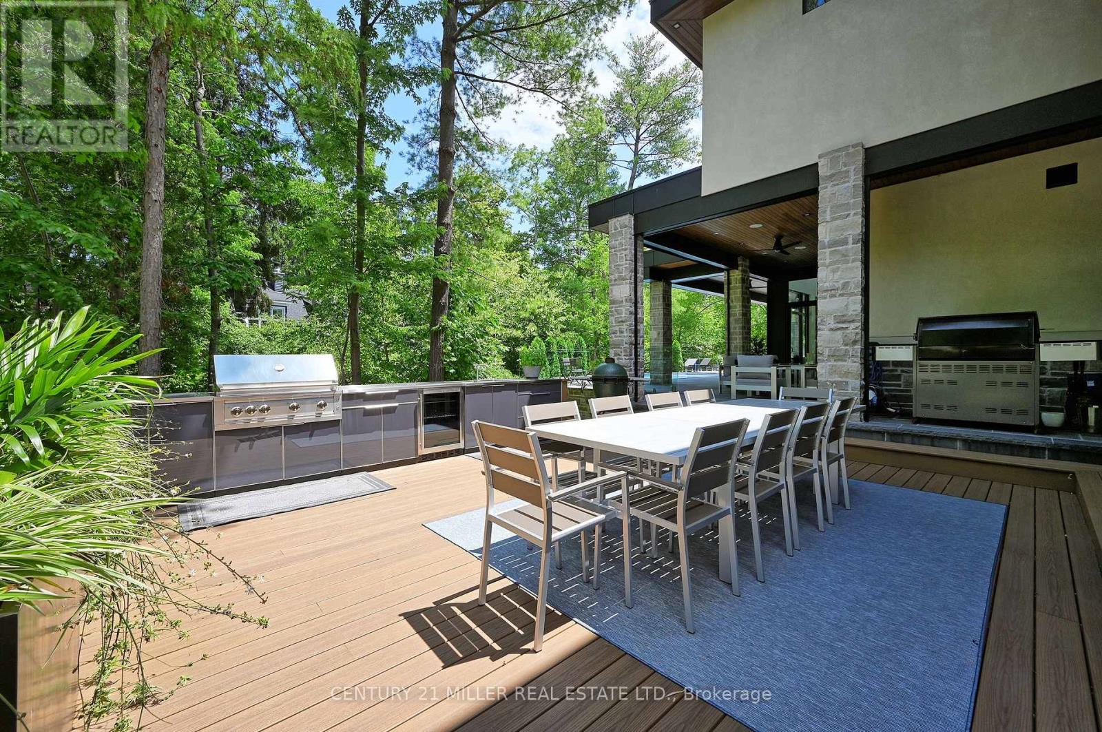 421 Chartwell Road, Oakville (Mo Morrison), Ontario  L6J 4A4 - Photo 46 - W12404397