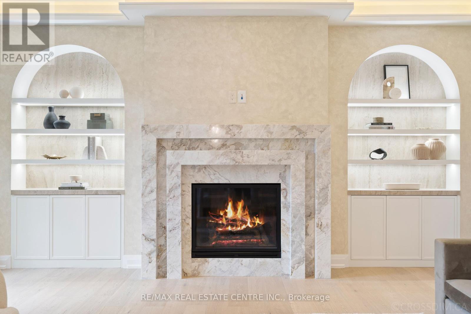 1065 Rebecca Street, Oakville (Br Bronte), Ontario  L6L 1Y6 - Photo 17 - W12404426