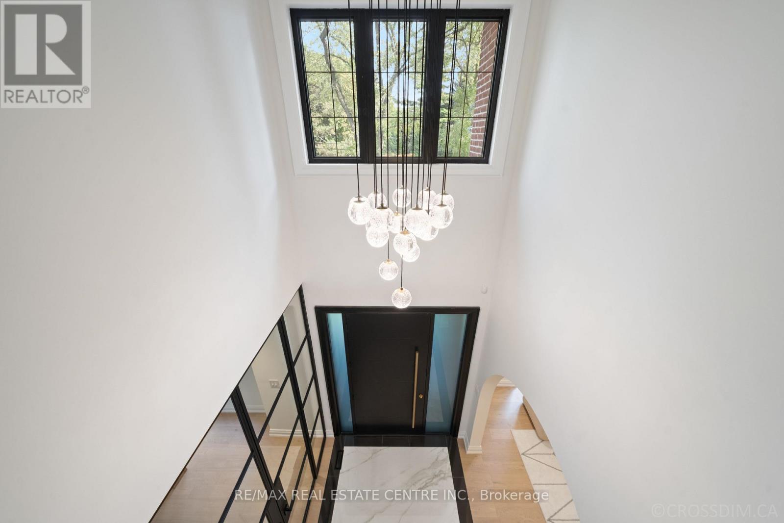 1065 Rebecca Street, Oakville (Br Bronte), Ontario  L6L 1Y6 - Photo 25 - W12404426