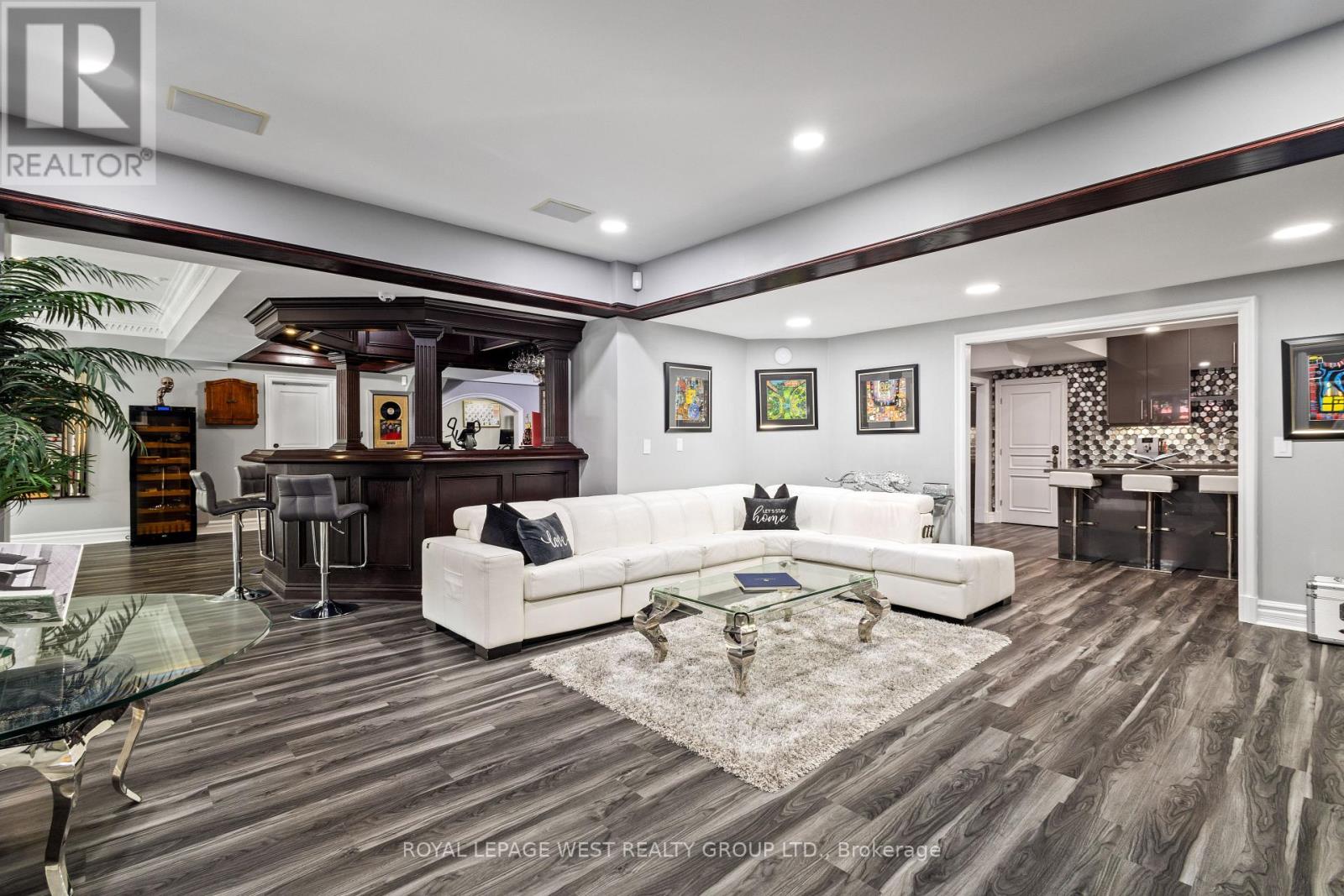 24 Mcarthur Heights, Brampton, Ontario  L6Z 3N2 - Photo 38 - W12404437