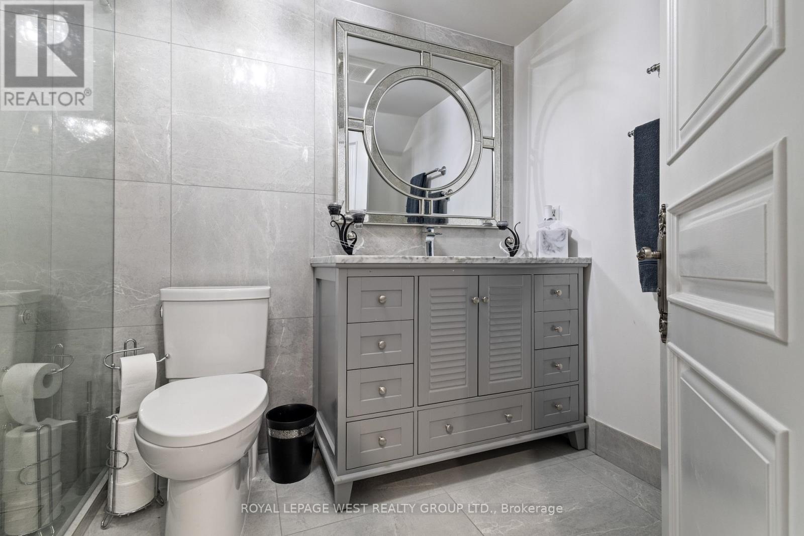 24 Mcarthur Heights, Brampton, Ontario  L6Z 3N2 - Photo 45 - W12404437