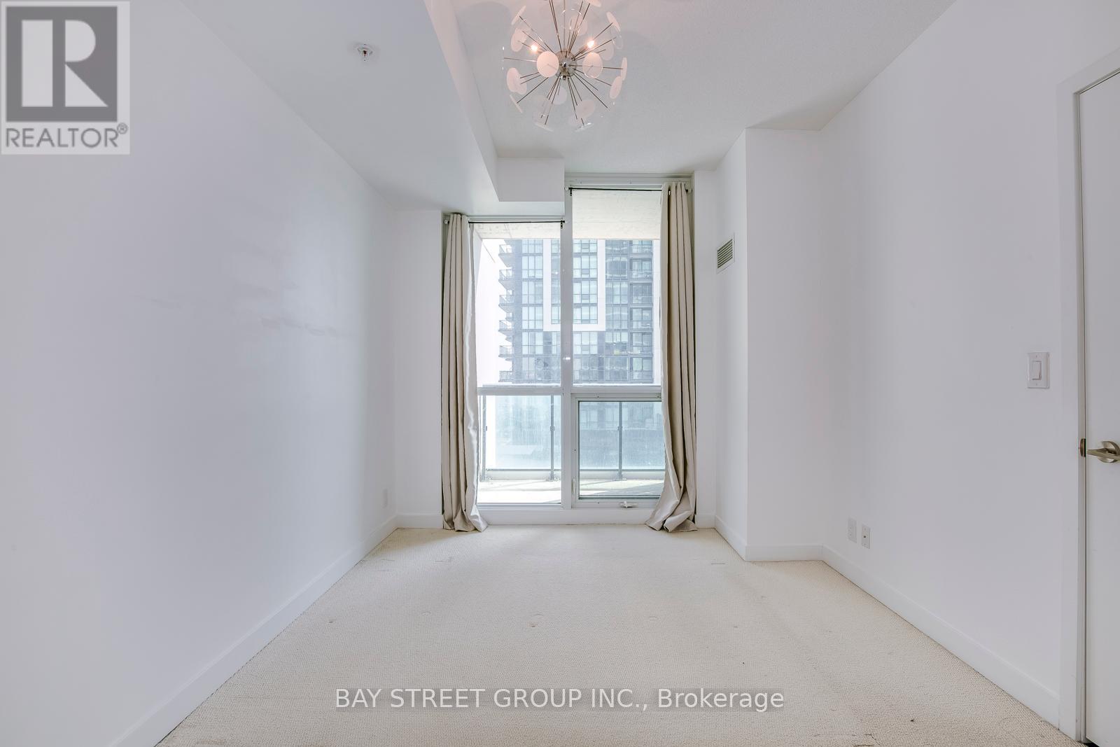 803 - 3985 Grand Park Drive, Mississauga, Ontario  L5B 0H8 - Photo 13 - W12404454