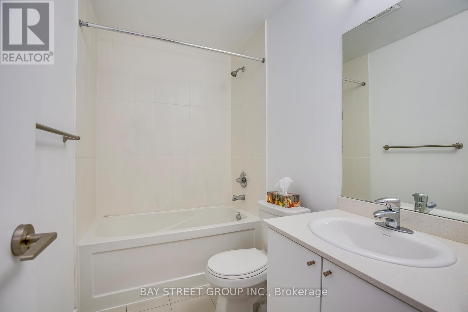 803 - 3985 Grand Park Drive, Mississauga, Ontario  L5B 0H8 - Photo 14 - W12404454