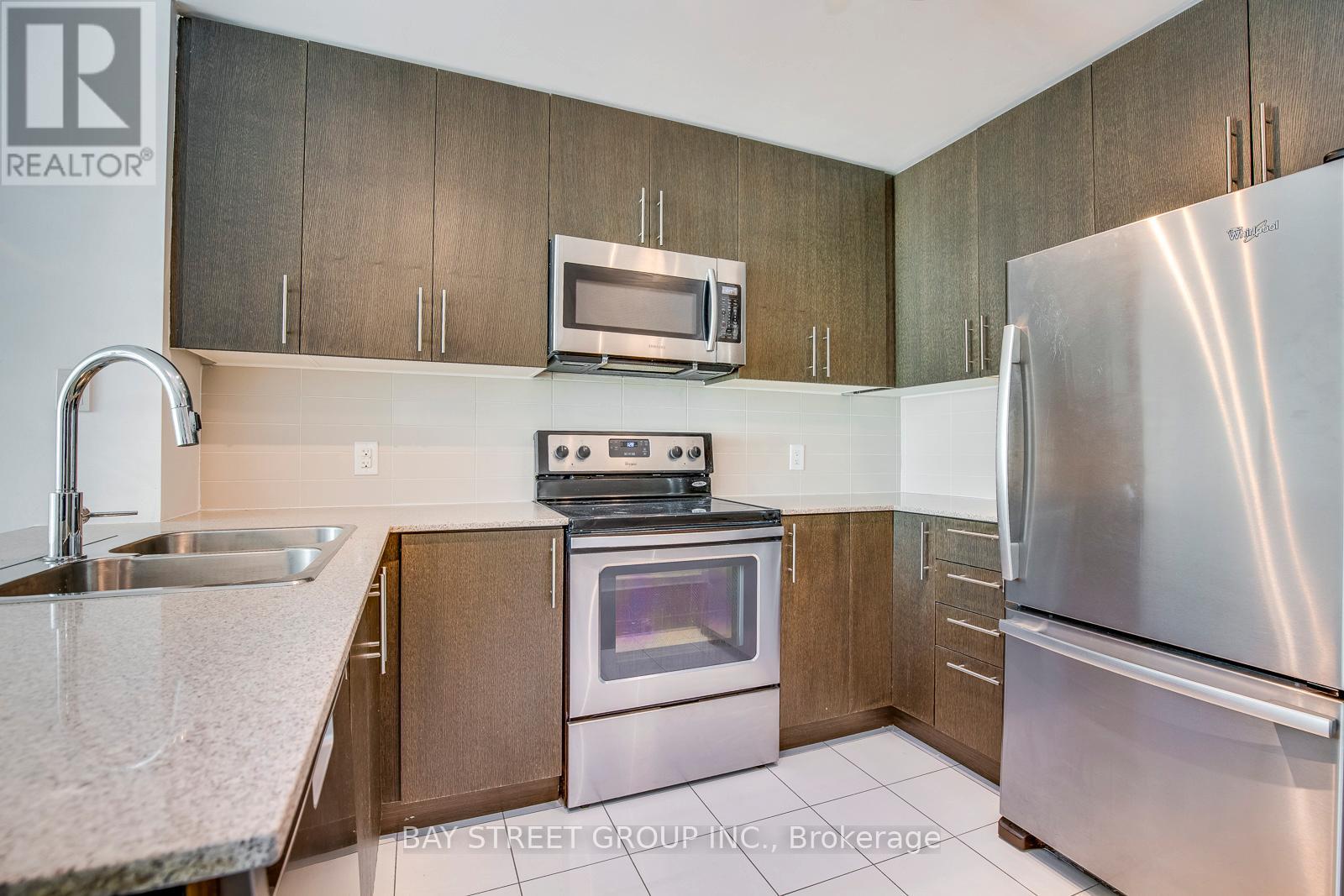 803 - 3985 Grand Park Drive, Mississauga, Ontario  L5B 0H8 - Photo 6 - W12404454