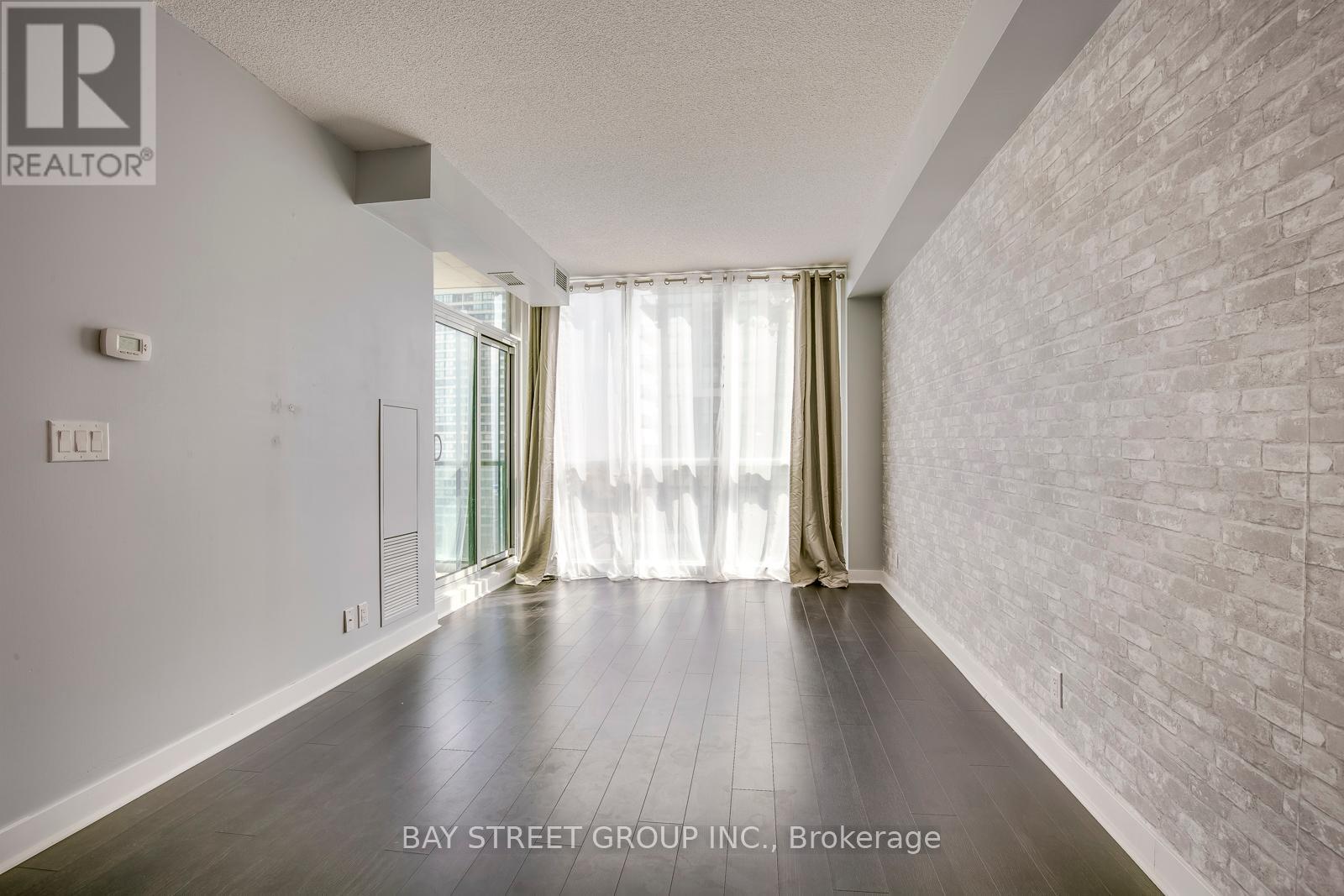 803 - 3985 Grand Park Drive, Mississauga, Ontario  L5B 0H8 - Photo 9 - W12404454