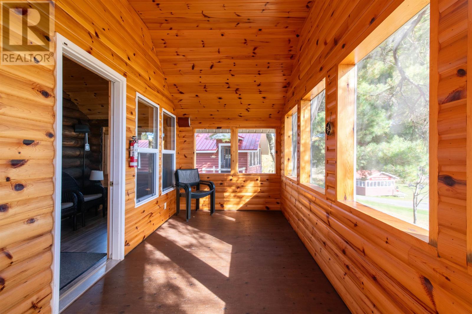 202 Lakeshore Dr, Vermilion Bay, Ontario  P0V 2V0 - Photo 26 - TB252932