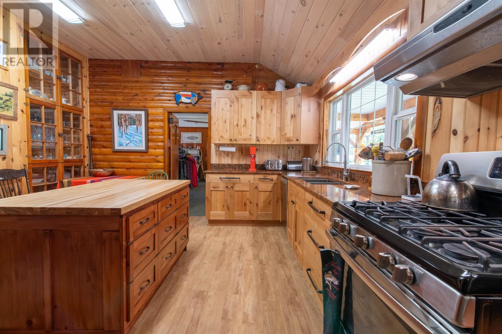 202 Lakeshore Dr, Vermilion Bay, Ontario  P0V 2V0 - Photo 43 - TB252932