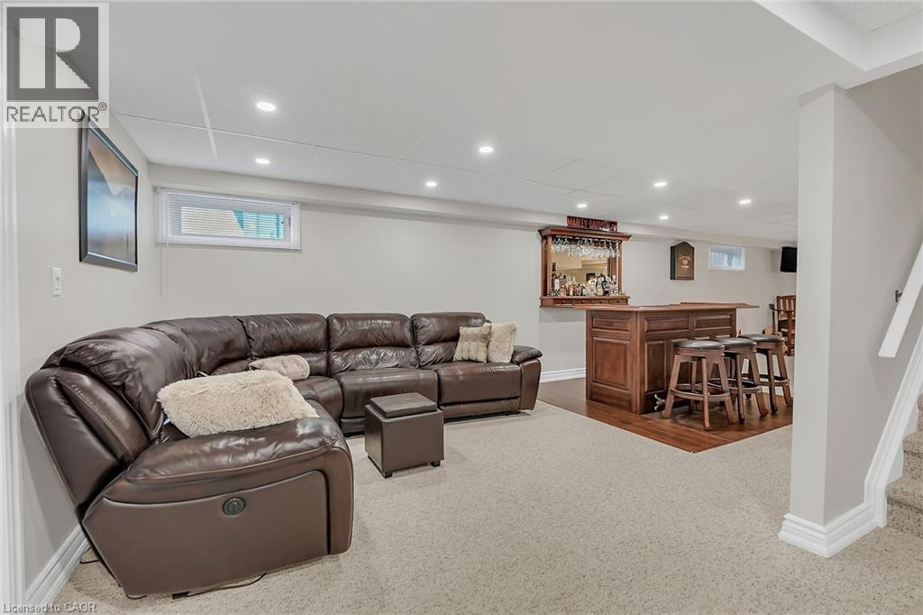 60 Gage Street, Grimsby, Ontario  L3M 5E4 - Photo 41 - 40769944