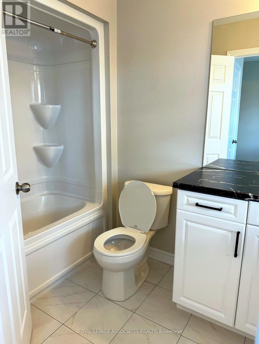 516 Joseph Gale Street, Cobourg, Ontario  K9A 3L4 - Photo 10 - X12404420