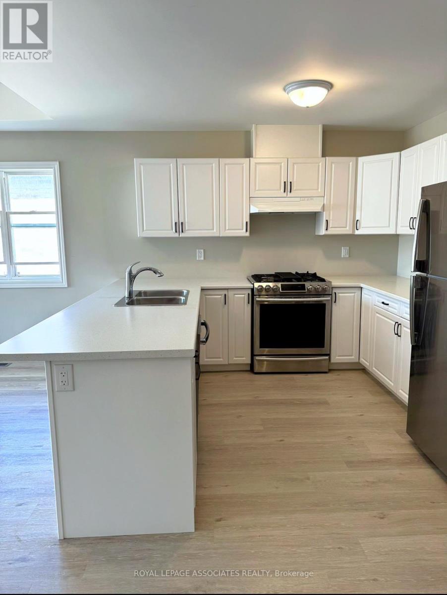 516 Joseph Gale Street, Cobourg, Ontario  K9A 3L4 - Photo 5 - X12404420