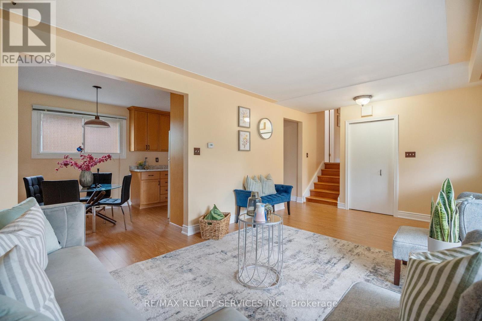 560 Highpoint Avenue, Waterloo, Ontario  N2L 4N1 - Photo 10 - X12404504