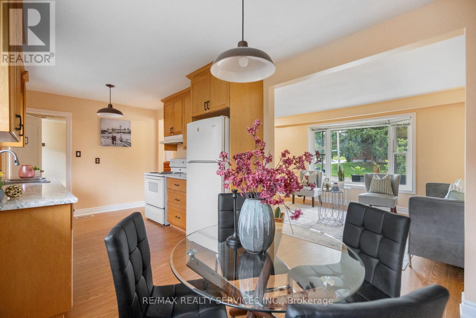 560 Highpoint Avenue, Waterloo, Ontario  N2L 4N1 - Photo 14 - X12404504